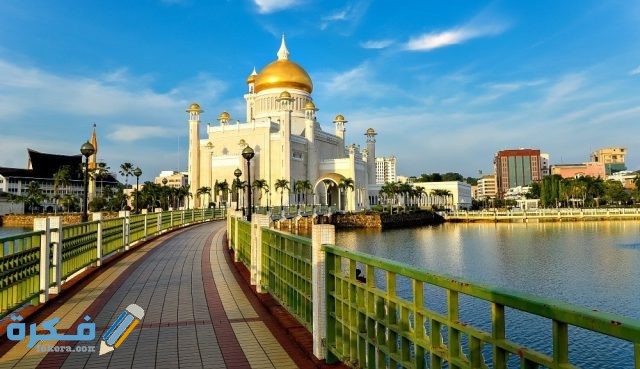what to wear in brunei 010