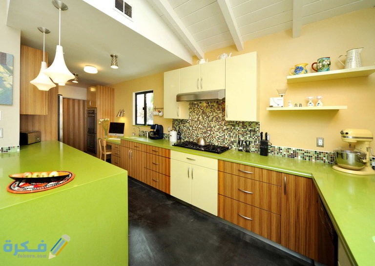 الألوان المناسبة مع اللون البني في المطبخ