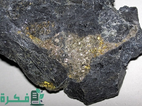 كيف تعرف معدن البلاتين 3 خطوات لتمييزه 1 كيف تعرف معدن البلاتين