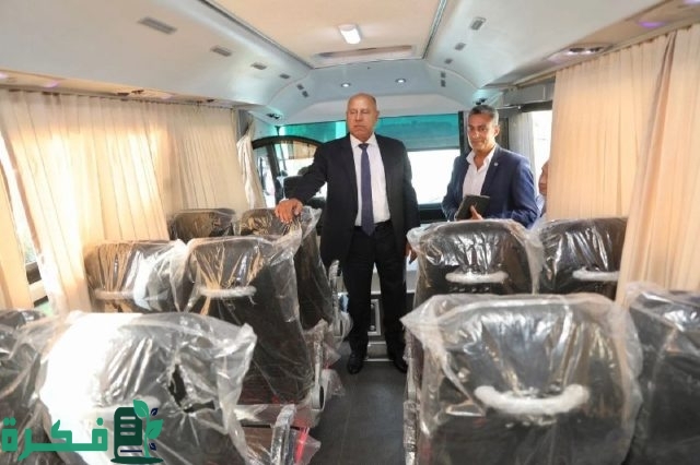 وزير النقل يعقد اجتماعاً مع وفد كبرى الشركات المصرية المصنعة للأتوبيسات وزير النقل يعقد اجتماعاً مع وفد كبرى الشركات المصرية المصنعة للأتوبيسات
