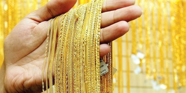 «اكتشف» أسعار الذهب في الإمارات اليوم الخميس: تحديثات حصرية!
