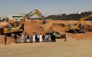 «الأمن البيئي» يضبط مواطنًا و16 مقيماً بتهمة استغلال الرواسب في الرياض