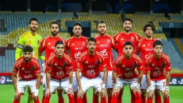 الأهلي يوقع مع نجم عالمي لمدة ثلاث سنوات: صفقة ذهبية تعزز طموحات الفريق في الموسم الجديد!