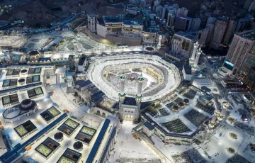 السعودية تعلن بدء موسم العمرة وفتح باب التأشيرات للمعتمرين