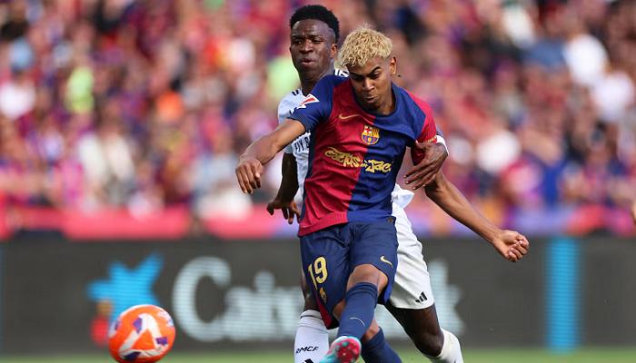 ريال مدريد يتفوق على برشلونة في مواجهة مثيرة ضمن دوري أبطال التواصل الاجتماعي