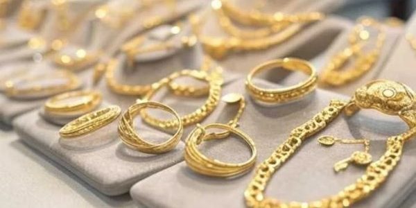 «عاجل» أسعار الذهب اليوم: عيار 21 يصل إلى 5000 جنيه مع مفاجآت جديدة!