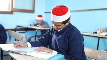 «نتائج مبهرة» غدًا: طلاب العلمي بالثانوية الأزهرية يستعدون لامتحان الفيزياء!