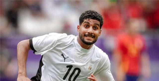 إبراهيم عادل يغيب عن
