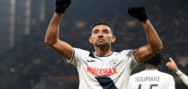 الأهلي المصري يقرر استبعاد كوكا من صفوفه في خطوة مفاجئة 1 الأهلي المصري يقرر استبعاد كوكا من صفوفه في خطوة مفاجئة