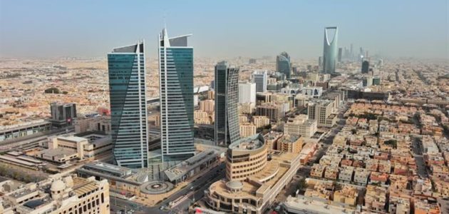 السعودية تعزز مكانتها كلاعب اقتصادي بارز على الساحة الدولية وفق تحليل مالي جديد 1 السعودية تعزز مكانتها كلاعب اقتصادي بارز على الساحة الدولية وفق تحليل مالي جديد