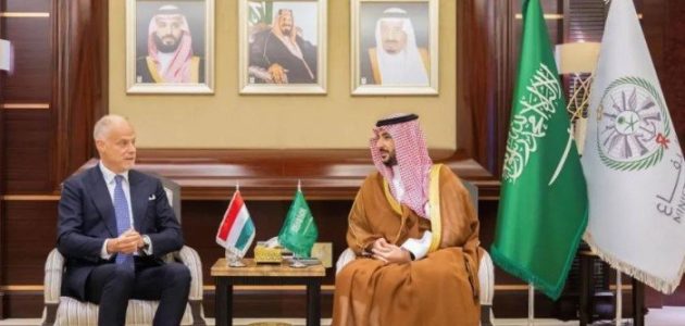 السعودية والمجر تتفقان على تعزيز التعاون العسكري: خطوات جديدة نحو شراكة استراتيجية