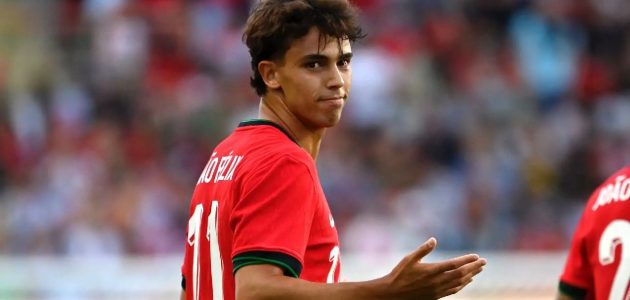 النصر يتعاقد مع جواو فيليكس بعقد يمتد لأربعة مواسم 1 النصر يتعاقد مع جواو فيليكس بعقد يمتد لأربعة مواسم