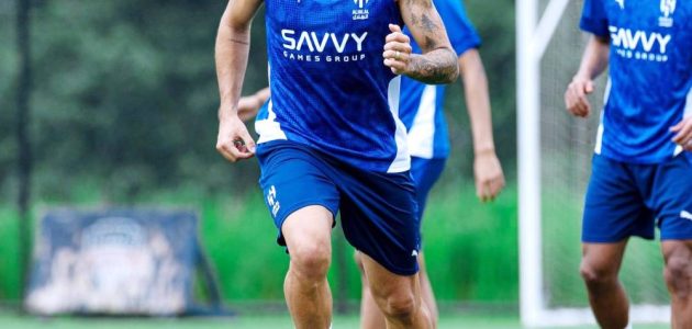 الهلال يدرس خيارات تمديد عقد نيفيز وفق مصادر عكاظ 1 الهلال يدرس خيارات تمديد عقد نيفيز وفق مصادر عكاظ