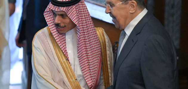 بدء الرحلات الجوية المباشرة مع السعودية في أكتوبر وإعفاء التأشيرات يقترب من التنفيذ