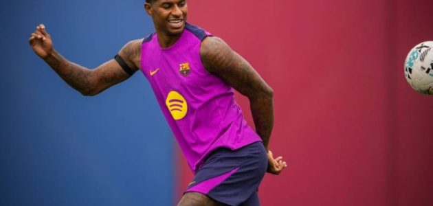 برشلونة يتوجه إلى اليابان بعد تسوية أزمة المنظمين 1 برشلونة يتوجه إلى اليابان بعد تسوية أزمة المنظمين