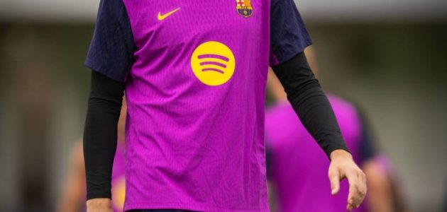 برشلونة يكشف عن إجراء حارسه تير شتيجن لعملية جراحية جديدة 1 برشلونة يكشف عن إجراء حارسه تير شتيجن لعملية جراحية جديدة