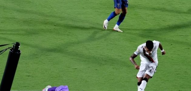 «بونو يتألق في مواجهة مانشستر سيتي ويقود فريقه نحو الانتصار»