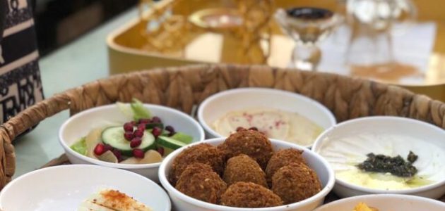 جدة تكشف عن تفاصيل المنيو وقيمة الطلبات للطاولات المطلة وغير المطلة 1 جدة تكشف عن تفاصيل المنيو وقيمة الطلبات للطاولات المطلة وغير المطلة