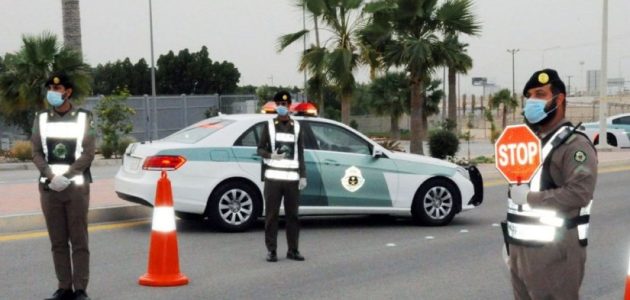 غرامة تبدأ من 300 ريال مرور السعودية يحذر من 3 كوارث بسبب عدم الالتزام بحدود المسارات 1 غرامة تبدأ من 300 ريال مرور السعودية يحذر من 3 كوارث بسبب عدم الالتزام بحدود المسارات