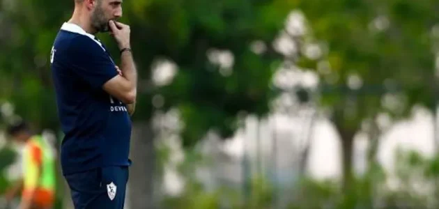 فيريرا يقدم محاضرة فنية للاعبي الزمالك قبيل مواجهة وادي دجلة 1 فيريرا يقدم محاضرة فنية للاعبي الزمالك قبيل مواجهة وادي دجلة