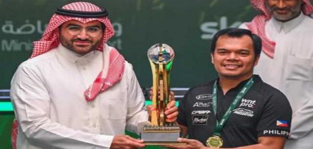نائب وزير الرياضة يكرم الفلبيني كارلو بيادو بلقب بطولة العالم للبلياردو 2025 1 نائب وزير الرياضة يكرم الفلبيني كارلو بيادو بلقب بطولة العالم للبلياردو 2025
