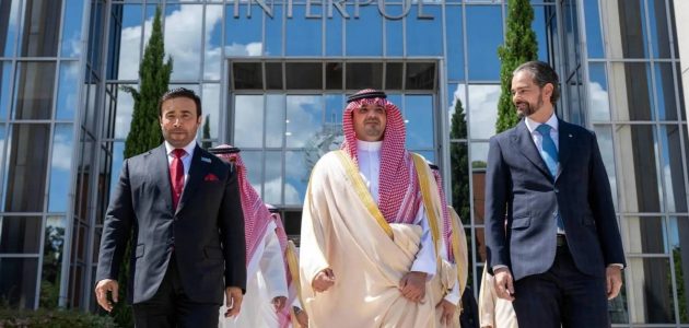 وزير الداخلية يقوم بزيارة تاريخية لمقر الإنتربول لتعزيز التعاون الأمني الدولي 1 وزير الداخلية يقوم بزيارة تاريخية لمقر الإنتربول لتعزيز التعاون الأمني الدولي