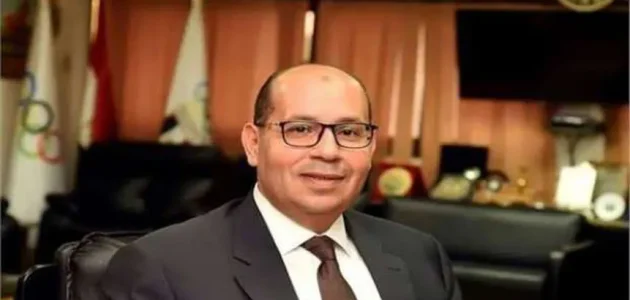 ياسر إدريس: احتفال أساطير ألعاب الماء بدخول حسين المسلم قائمة العظماء فخر لكل عربي 1 ياسر إدريس: احتفال أساطير ألعاب الماء بدخول حسين المسلم قائمة العظماء فخر لكل عربي