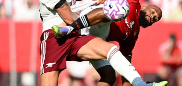 أرسنال يحقق فوزًا مثيرًا على مانشستر يونايتد في قمة الدوري الإنجليزي بأولد ترافورد 1 أرسنال يحقق فوزًا مثيرًا على مانشستر يونايتد في قمة الدوري الإنجليزي بأولد ترافورد
