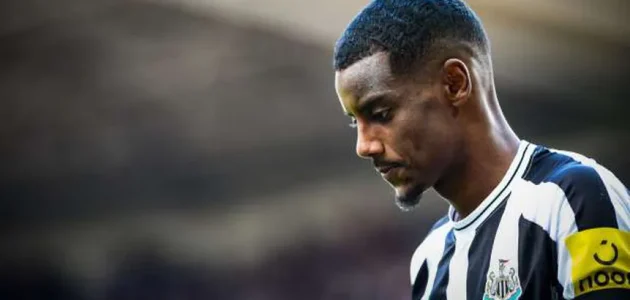 ألكسندر إيزاك يتمرد لكن انضمامه للمنتخب مستمر فما سر رغبته في الرحيل؟ 1 ألكسندر إيزاك يتمرد لكن انضمامه للمنتخب مستمر فما سر رغبته في الرحيل؟