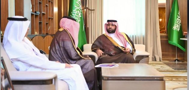 أمير جازان يلتقي مدير الاتصالات السعودية في زيارة هامة للمنطقة 1 أمير جازان يلتقي مدير الاتصالات السعودية في زيارة هامة للمنطقة