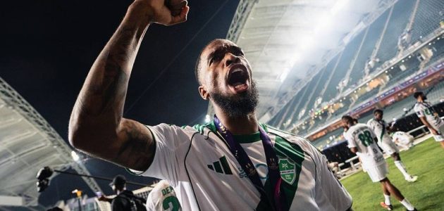 إيفان توني يسجل إنجازًا تاريخيًا بينما السومة يحقق رقماً سلبياً في الدوري السعودي 1 إيفان توني يسجل إنجازًا تاريخيًا بينما السومة يحقق رقماً سلبياً في الدوري السعودي