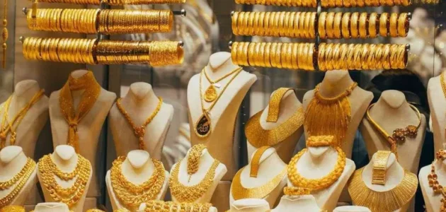 استقرار أسعار الذهب في السعودية بعيار 21 عند 354 ريال السبت 2 أغسطس 2025 1 استقرار أسعار الذهب في السعودية بعيار 21 عند 354 ريال السبت 2 أغسطس 2025