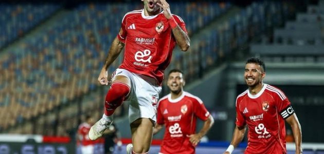 الأهلي يحقق انتصارًا ساحقًا على فاركو بأربعة أهداف في الدوري المصري 1 الأهلي يحقق انتصارًا ساحقًا على فاركو بأربعة أهداف في الدوري المصري