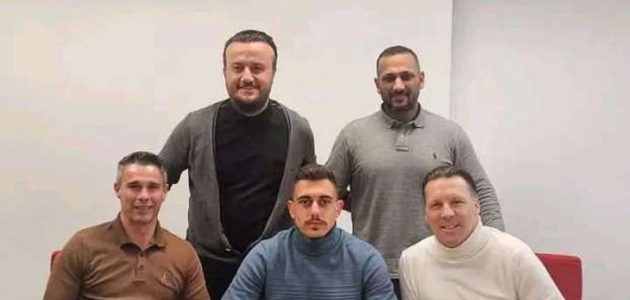 الأهلي يستعد للإعلان عن تعيين أسامة هلال مديرًا للتعاقدات 1 الأهلي يستعد للإعلان عن تعيين أسامة هلال مديرًا للتعاقدات