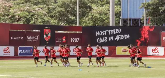 الأهلي يمنح لاعبيه راحة 24 ساعة وريبيرو يبحث عن حلول لتعويض الغيابات 1 الأهلي يمنح لاعبيه راحة 24 ساعة وريبيرو يبحث عن حلول لتعويض الغيابات