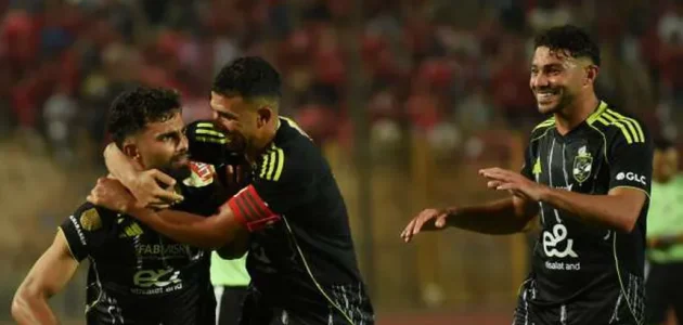 الأهلي يواجه فاركو بغياب 9 لاعبين ومكالمة مفاجئة من منتخب مصر 1 الأهلي يواجه فاركو بغياب 9 لاعبين ومكالمة مفاجئة من منتخب مصر