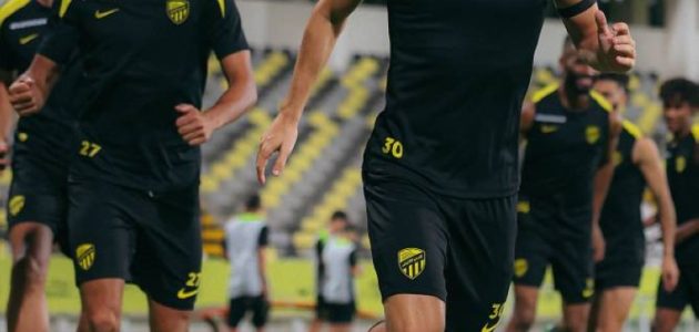 الاتحاد حامل اللقب يواجه تحديًا جديدًا أمام الأخدود في الدوري السعودي 1 الاتحاد حامل اللقب يواجه تحديًا جديدًا أمام الأخدود في الدوري السعودي