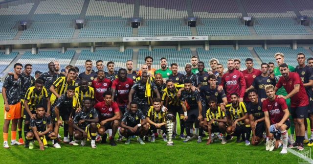 الاتحاد يتوج بلقب كأس