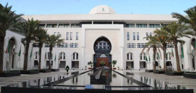 الجزائر تندد بإعلان المجاعة في غزة وتؤكد موقفها الثابت تجاه القضية الفلسطينية 1 الجزائر تندد بإعلان المجاعة في غزة وتؤكد موقفها الثابت تجاه القضية الفلسطينية
