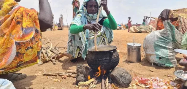 السعودية تعبر عن إدانتها لاستهداف شاحنات برنامج الأغذية العالمي في السودان 1 السعودية تعبر عن إدانتها لاستهداف شاحنات برنامج الأغذية العالمي في السودان