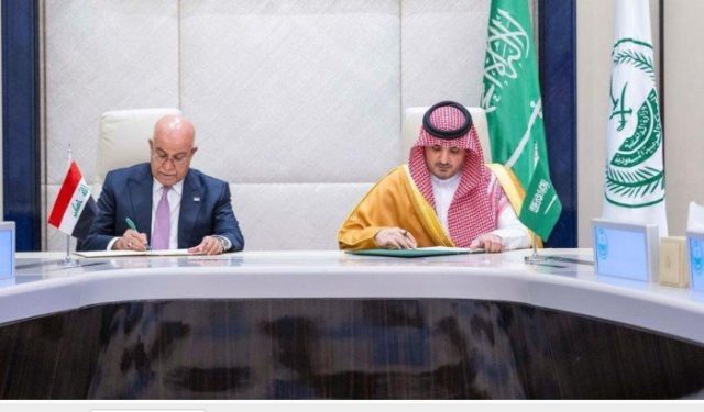 السعودية والعراق يوقعان مذكرة