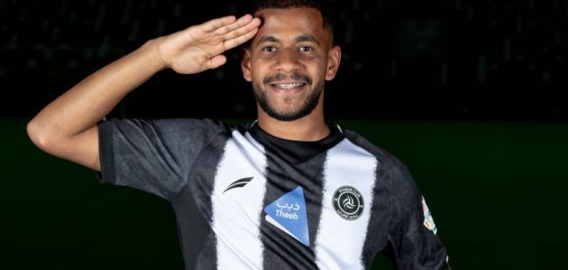 الشباب يدخل في مفاوضات جادة مع ظهير ولاعب وسط محليين لتعزيز صفوفه 1 الشباب يدخل في مفاوضات جادة مع ظهير ولاعب وسط محليين لتعزيز صفوفه