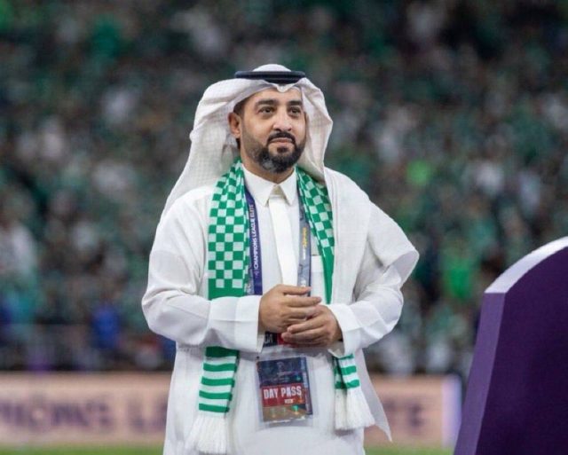 العيسى يخرج من سباق