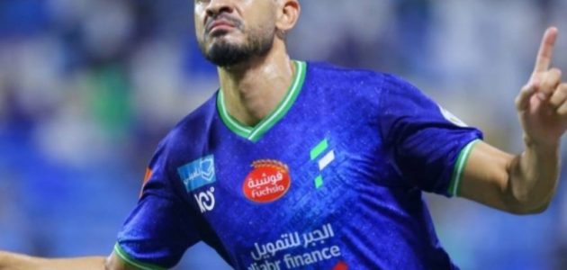 الفتح يجدد عقده مع النجم المغربي مراد باتنا في صفقة مثيرة 1 الفتح يجدد عقده مع النجم المغربي مراد باتنا في صفقة مثيرة
