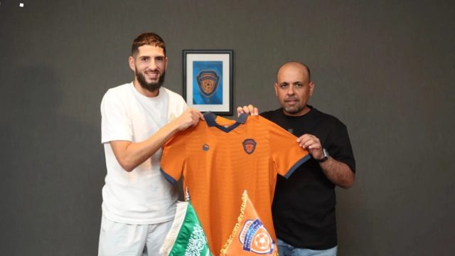 الفيحاء يضم الجزائري ياسين