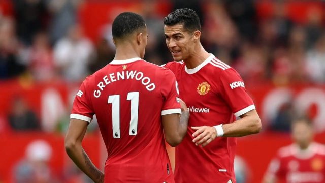 بتوصية رونالدو النصر يخطط