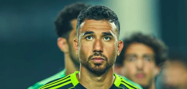 تصرف غير متوقع من الشناوي تجاه تريزيجيه في استراحة مباراة مودرن سبورت 1 تصرف غير متوقع من الشناوي تجاه تريزيجيه في استراحة مباراة مودرن سبورت