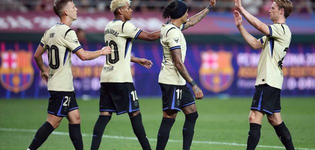 جماهير برشلونة تعبر عن استيائها من أداء أولمو في مباراة سول 1 جماهير برشلونة تعبر عن استيائها من أداء أولمو في مباراة سول