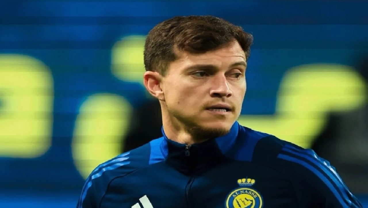 جيسوس يعود بأوتافيو إلى تدريبات النصر بعد تراجع مفاجئ 1 جيسوس يعود بأوتافيو إلى تدريبات النصر بعد تراجع مفاجئ