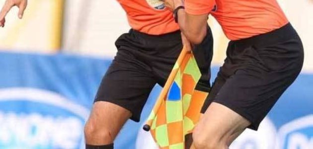 حكم مباراة الأفريقي التونسي والبنزرتي يوقف المواجهة بعد اعتداء بالحجارة على مساعده 1 حكم مباراة الأفريقي التونسي والبنزرتي يوقف المواجهة بعد اعتداء بالحجارة على مساعده